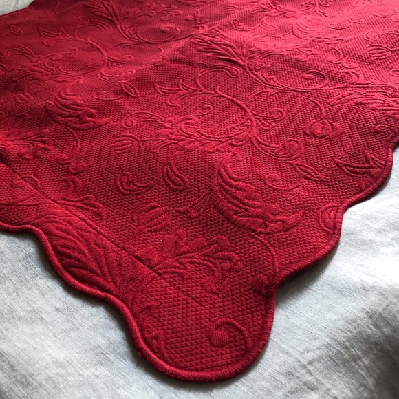 NWOT: Pair | Red Matelassé Standard Pillow Shams - Picture 2 of 9